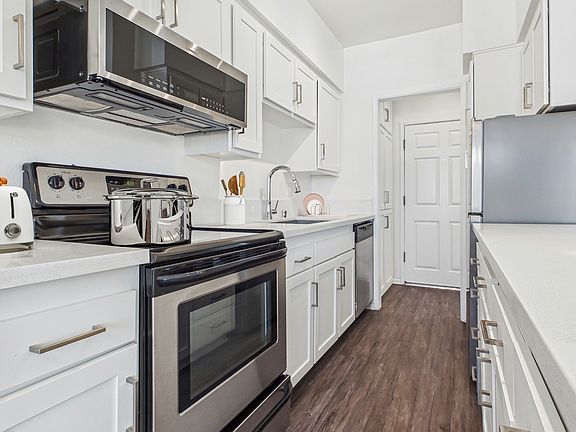 2nd image of 15215 Victory Blvd APT 110