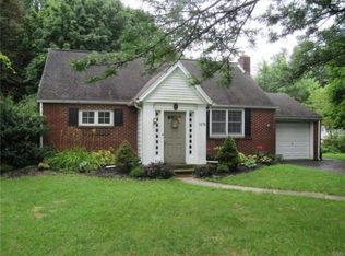 1275 W Macada Rd, Bethlehem, PA 18017