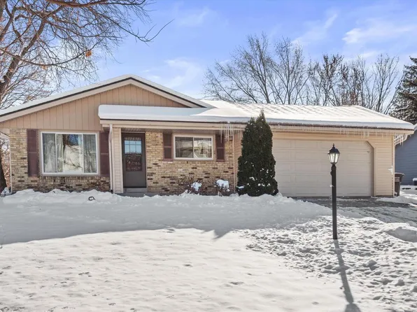 7743 West Plainsview DRIVE, Franklin, WI 53132