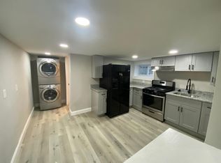 703 S North Point Rd APT B, Baltimore, MD 21224