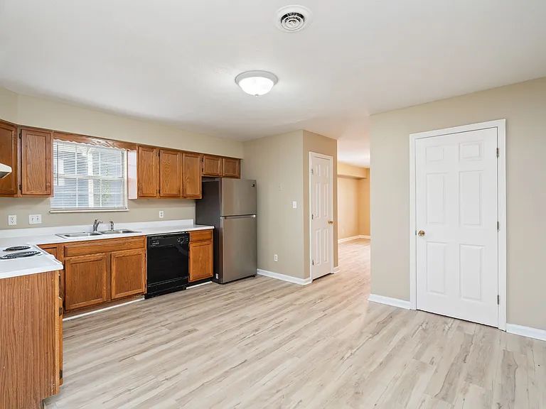 422 Cedar Ave #A — Photo 9