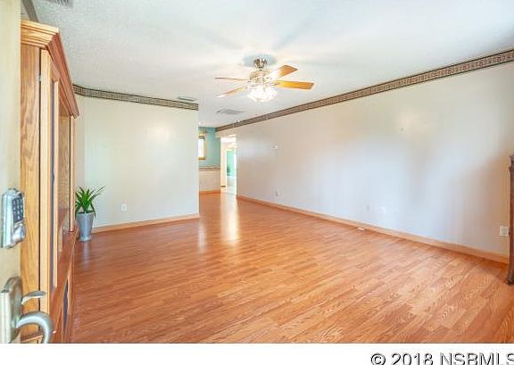 2nd image of 104 North St
