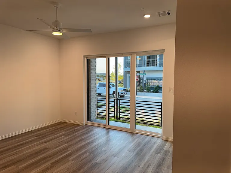 1289 Doris May Dr — Photo 6