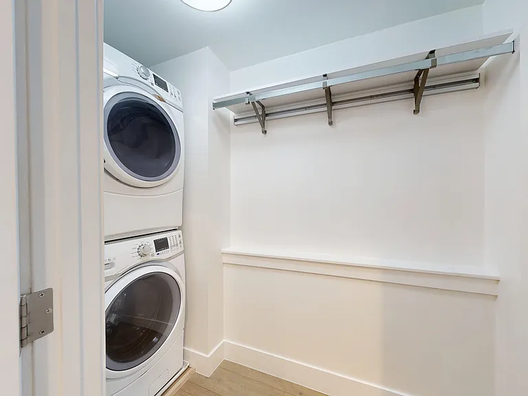 1305 Lombard St #1 — Photo 16