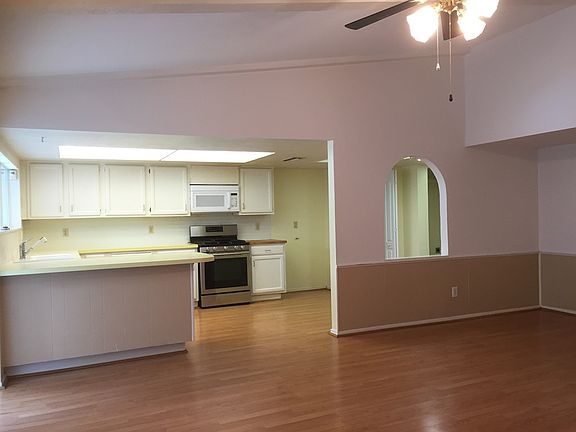 2nd image of 5006 Green Oaks Dr
