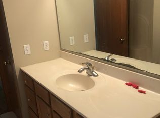 405 Manor Ridge Dr NW, Rochester, MN 55901