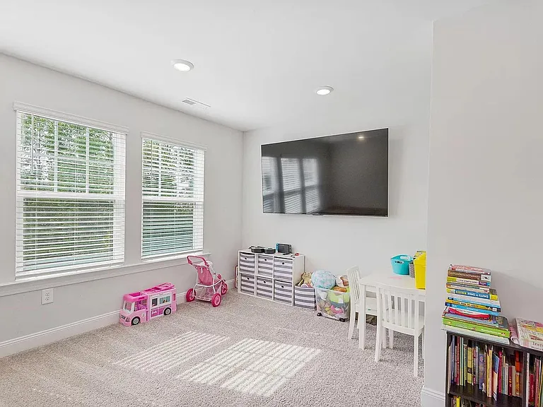 120 Tuttle Trl — Photo 26