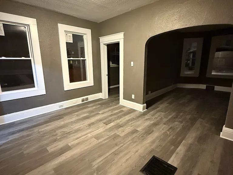 1009 George Pl #1F — Photo 8