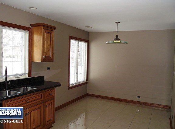 4th image of 7324 Heritage Ct APT 2J