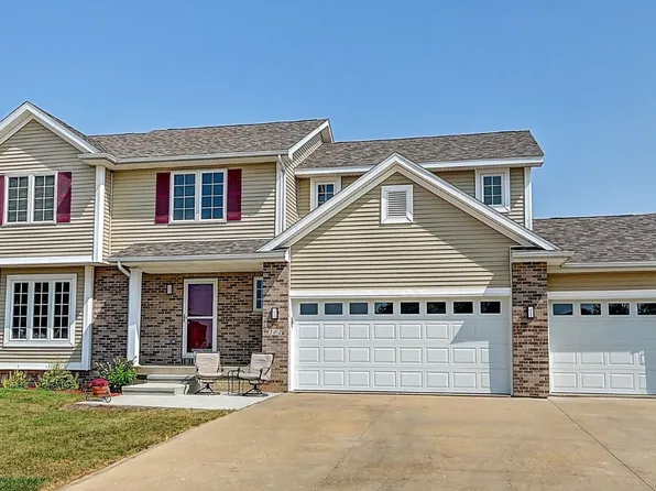 302 Lookout Ct SW, Cedar Rapids, IA 52404