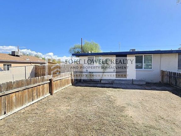 2nd image of 3008 N Balboa Ave