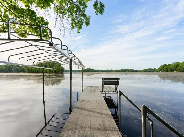 21165 Elkview Cir, Richmond, MN 56368