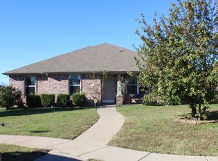 603 Rolling Meadows Dr, Lancaster, TX 75146