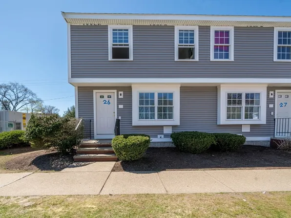 75 Foundry St APT 26, South Easton, MA 02375