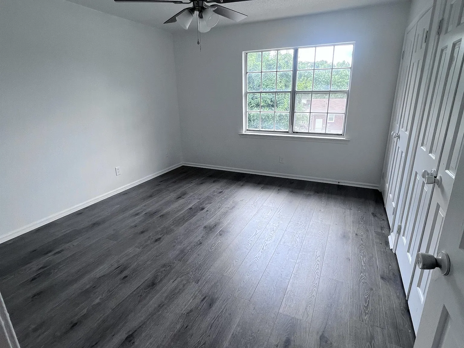 1307-B West Meadowview Road - 1 — Photo 4