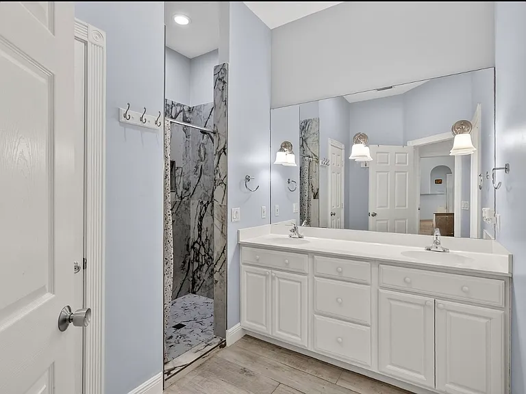 1571 SW Hunnicut Port St — Photo 12