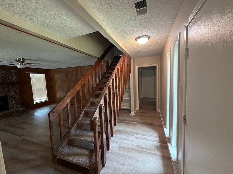 2253 Mangum Rd — Photo 4