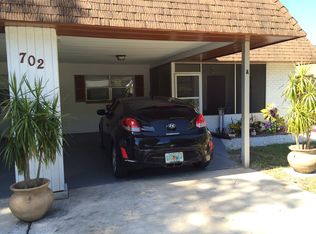 702 Heritage Ln, Largo, FL 33770