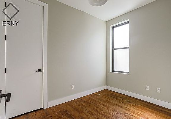 4th image of 291 Stockholm St #Ap2r