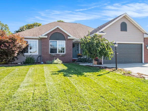 1102 Staceys Meadow Ln, North Liberty, IN 46554