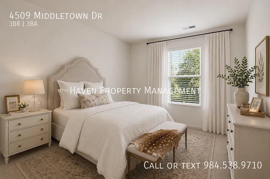 Charming & Freshly Updated 3BR Townhome in Shearon Farms! — Photo 3