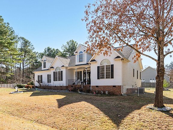 3rd image of 7605 Double East Ct