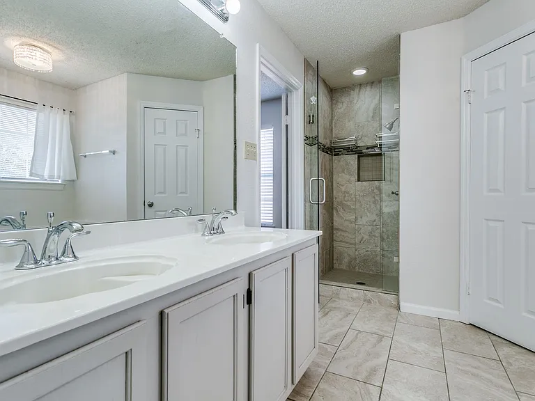 5504 Big Bend Dr — Photo 33