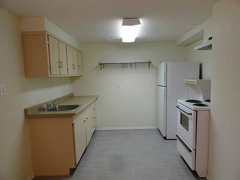 2nd image of 10960 74th Ave NW