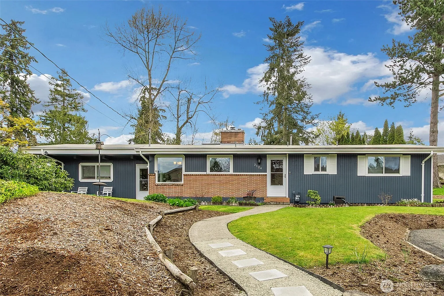 2124 Firland Drive photo 1