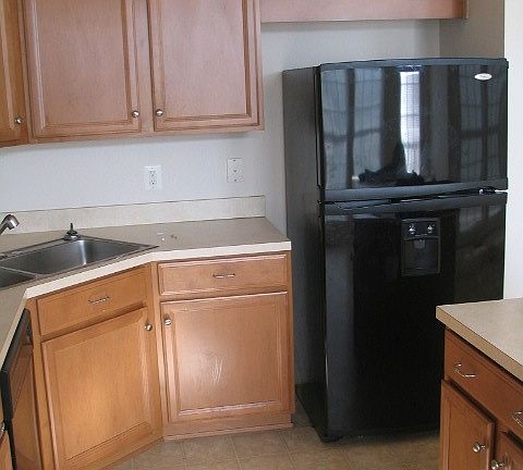 5th image of 1014 Hotchkiss Pl