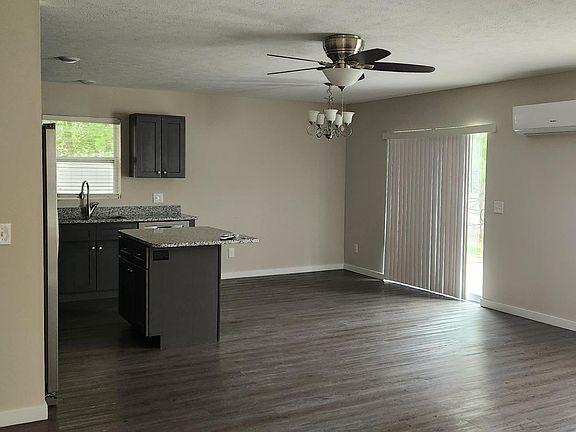 5th image of 3709 Wren Dr