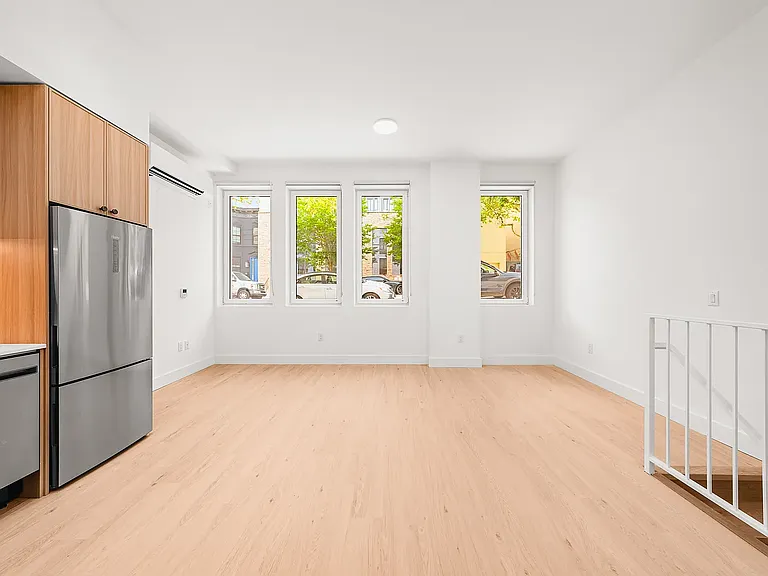 733 Lincoln Pl #1106 — Photo 4