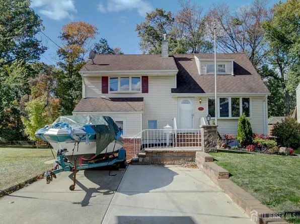 181 N Hill Rd, Colonia, NJ 07067
