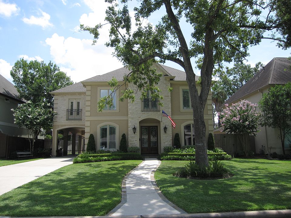 1st image of 802 Anderson St