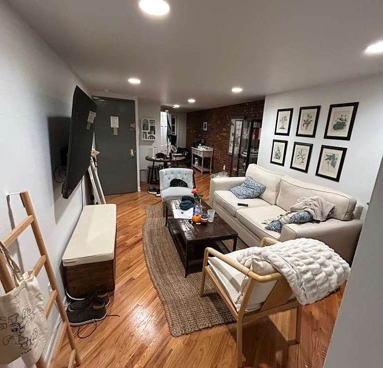 1st image of 126 E 7th St APT 4C