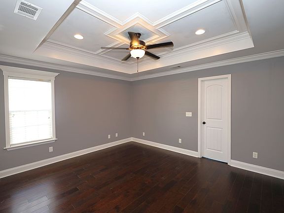 5th image of 3980 Glen Laurel Dr W