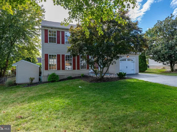 2274 Diane Ct, Pottstown, PA 19464