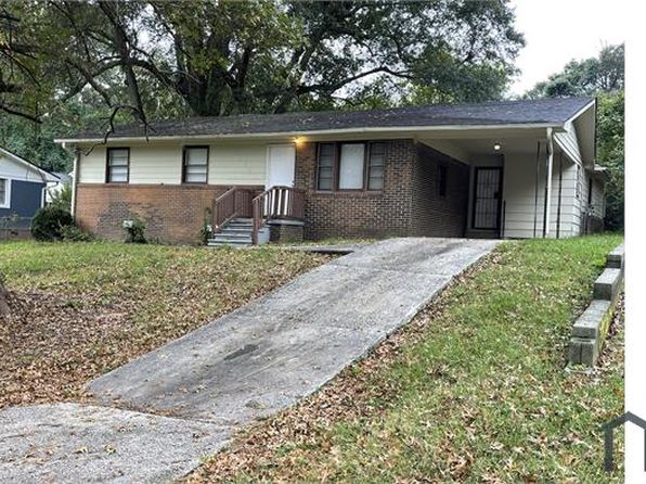 3279 Renault Rd SE