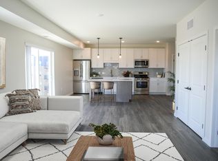 9460 Ulysses St NE #4804893, Minneapolis, MN 55434