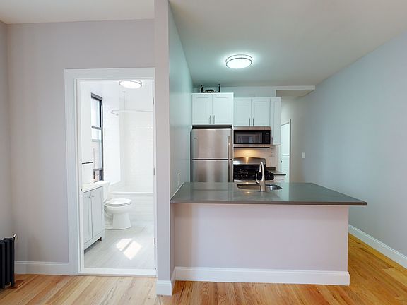2nd image of 1061 Saint Nicholas Ave APT 33