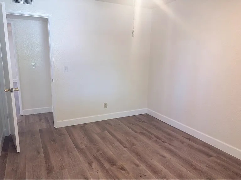 27226 San Jose Ave — Photo 16