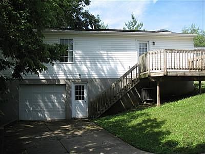 2nd image of 32 Johnson St