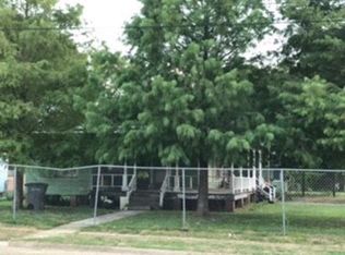 802 S William St, Victoria, TX 77901