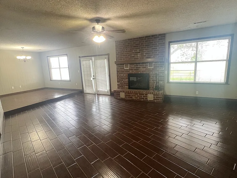 5513 S George Anderson Rd — Photo 4