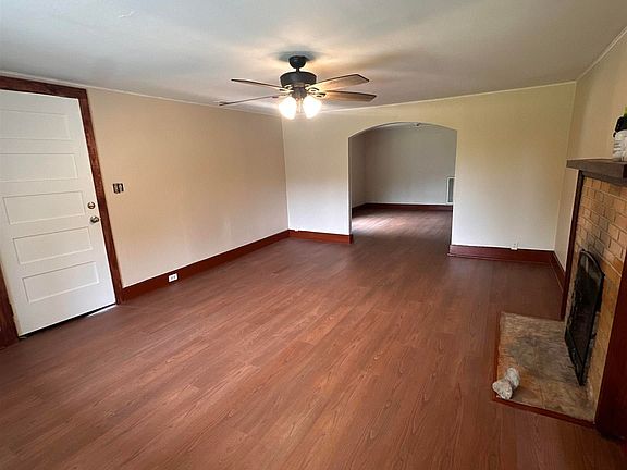 5th image of 76 Three J Ln