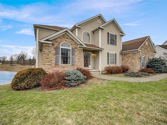 5th image of 1538 McCausland Dr