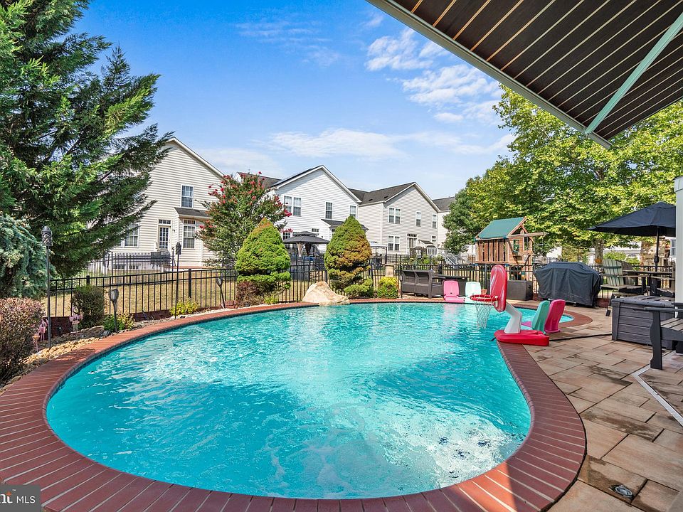 1st image of 18166 Camdenhurst Dr