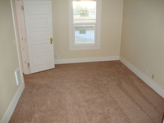 5th image of 1003 N Tower Ave APT 104