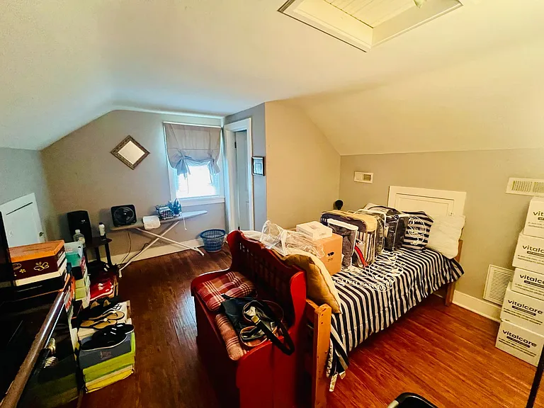 4066 Walmsley Blvd — Photo 12