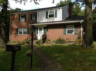 470 Darrell Dr, Pittsburgh, PA 15235